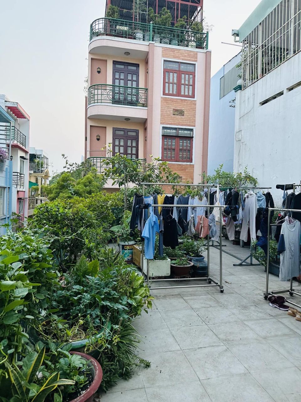 🏡 Bán nhà Nguyễn Giản Thanh P.15 Q.10, dòng tiền, 9.x tỷ! - Ảnh 1